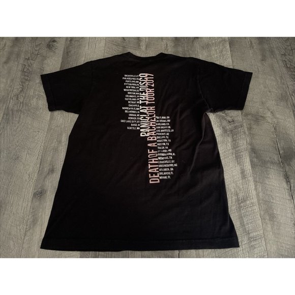 Panic At The Disco Shirt Mens Medium Black Concert Tee Death Bachelor Tour 2017 - Picture 9 of 9